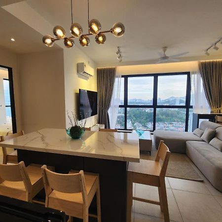 Urban Suites - Penang Jelutong Bagian luar foto