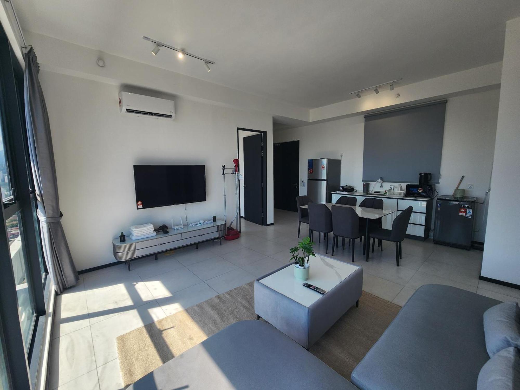 Urban Suites - Penang Jelutong Bagian luar foto