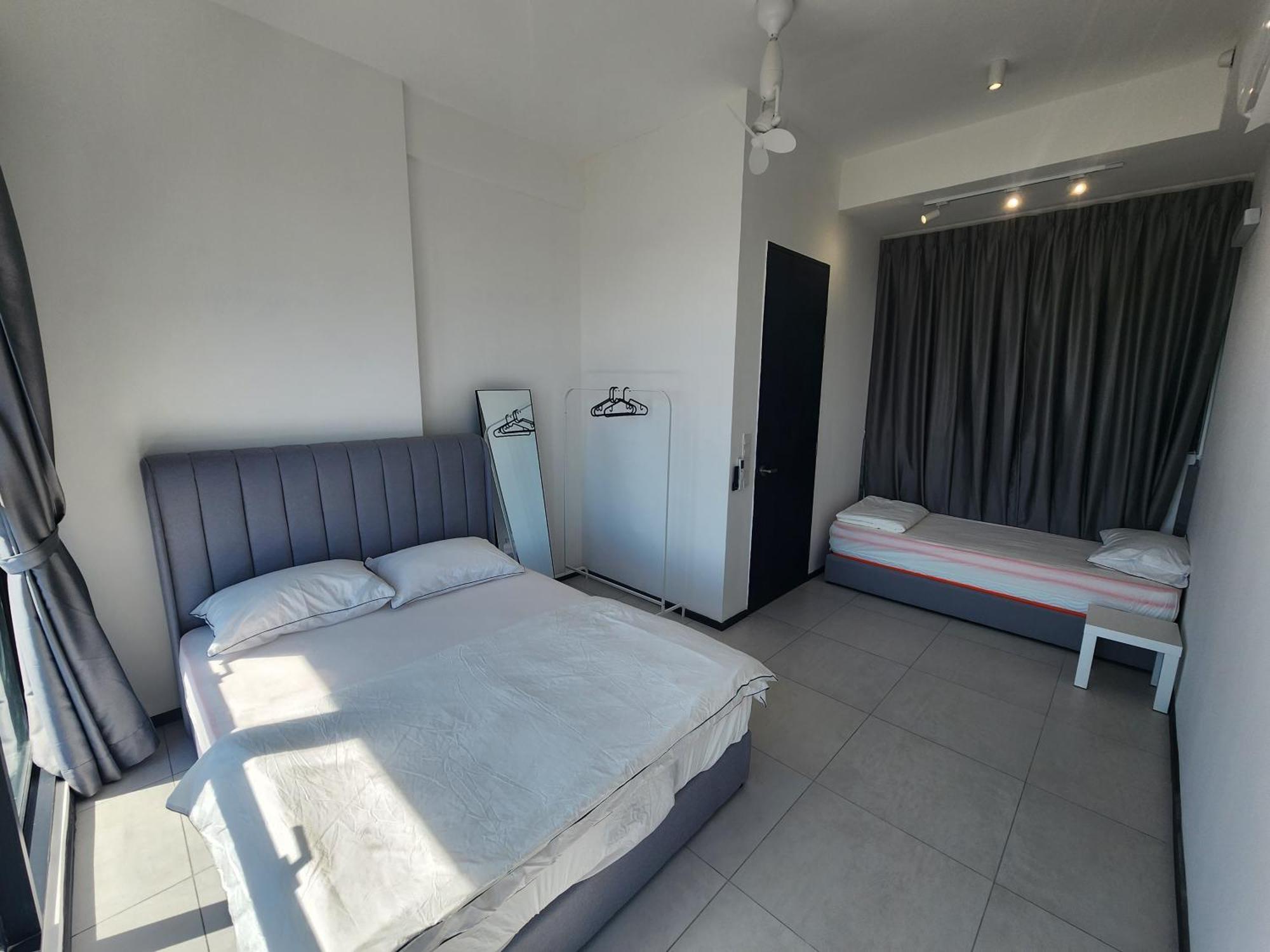 Urban Suites - Penang Jelutong Bagian luar foto