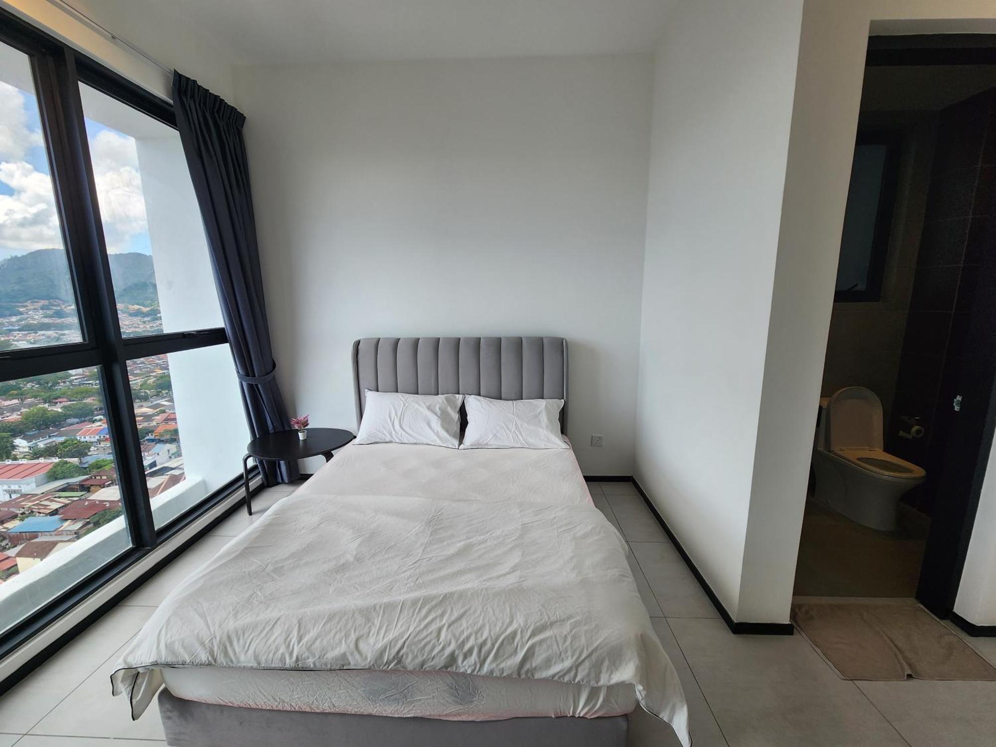 Urban Suites - Penang Jelutong Bagian luar foto