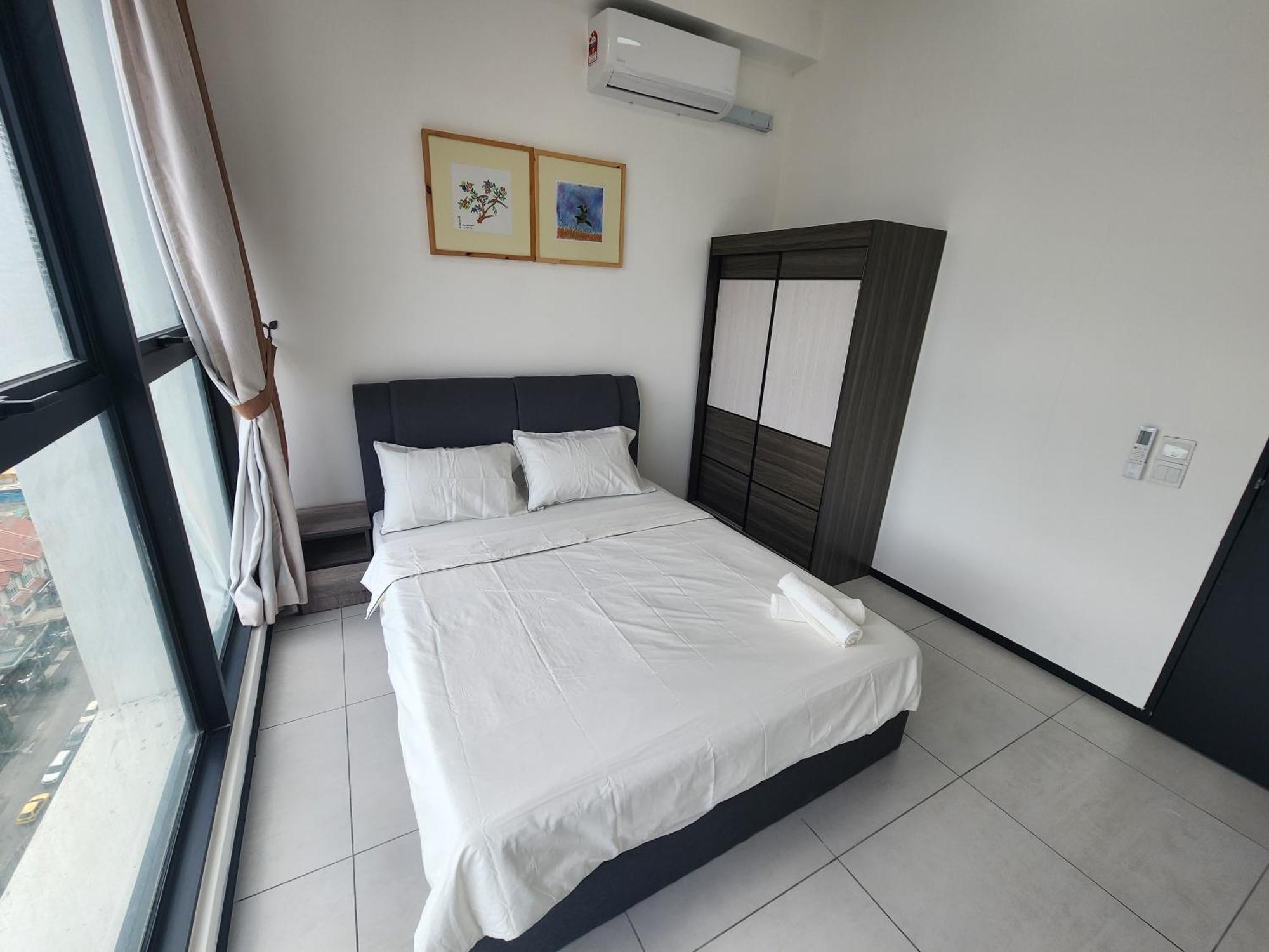 Urban Suites - Penang Jelutong Bagian luar foto