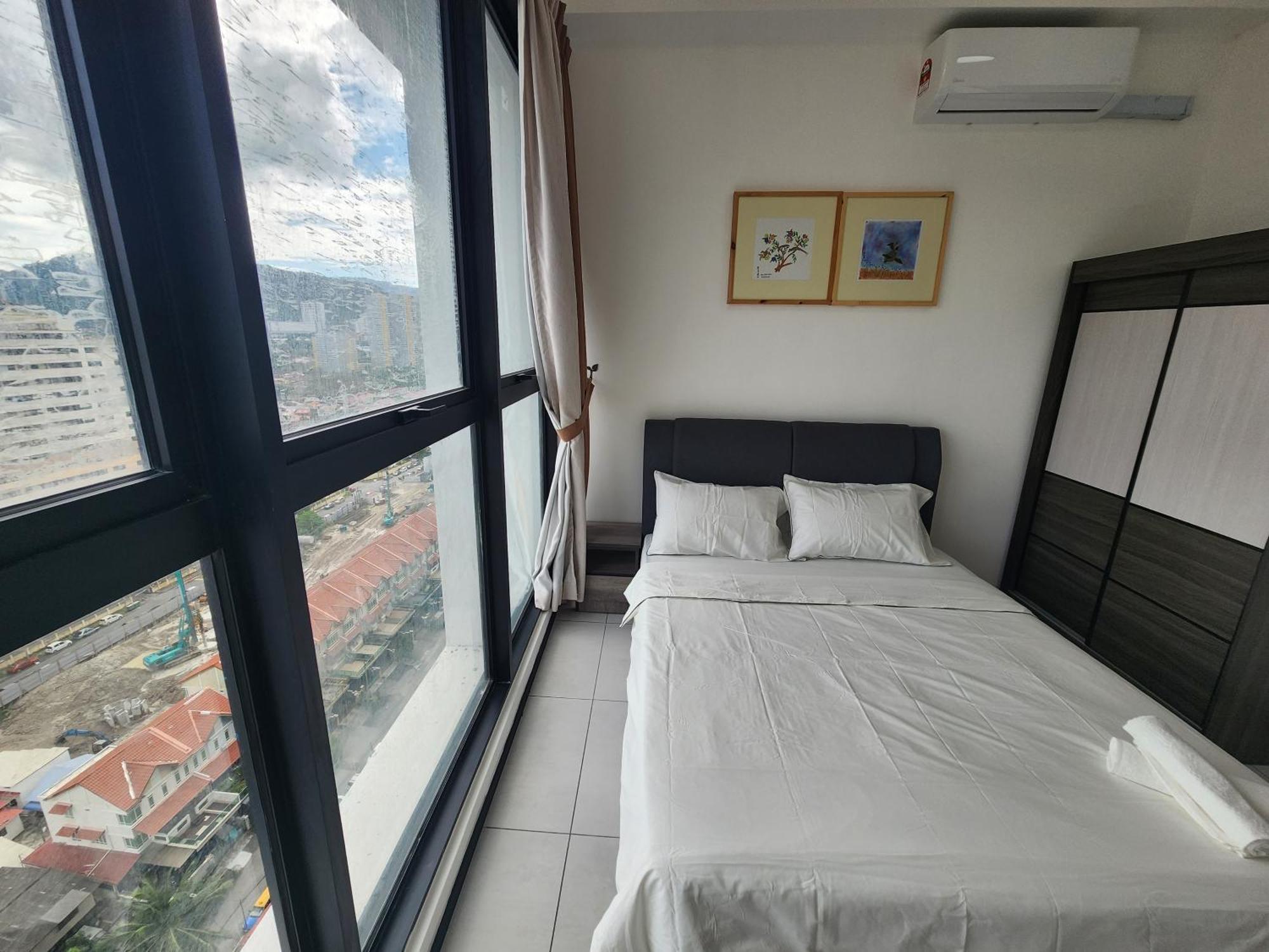 Urban Suites - Penang Jelutong Bagian luar foto